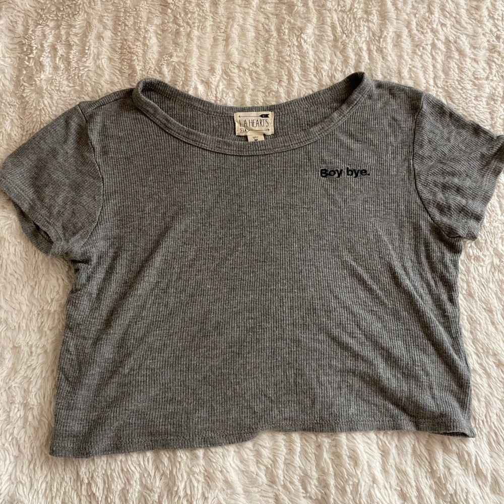 Gray cropped super soft shirt